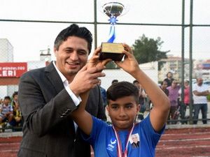 13. Kemal Harman, Övünç Yüksel, Doğancan Üzüldü Futbol Turnuvası’nda Şampiyonlar Belli Oldu